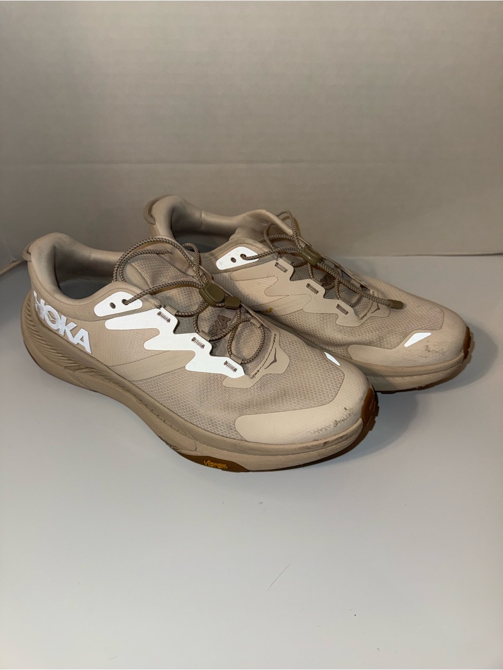 HOKA Women’s Sand/White Lightweight Athletic Running Shoes 10